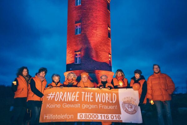 Peilturm am Kap Arkona #orangetheworld - Club Soroptimist Insel Rügen / Foto: Mirko Boy